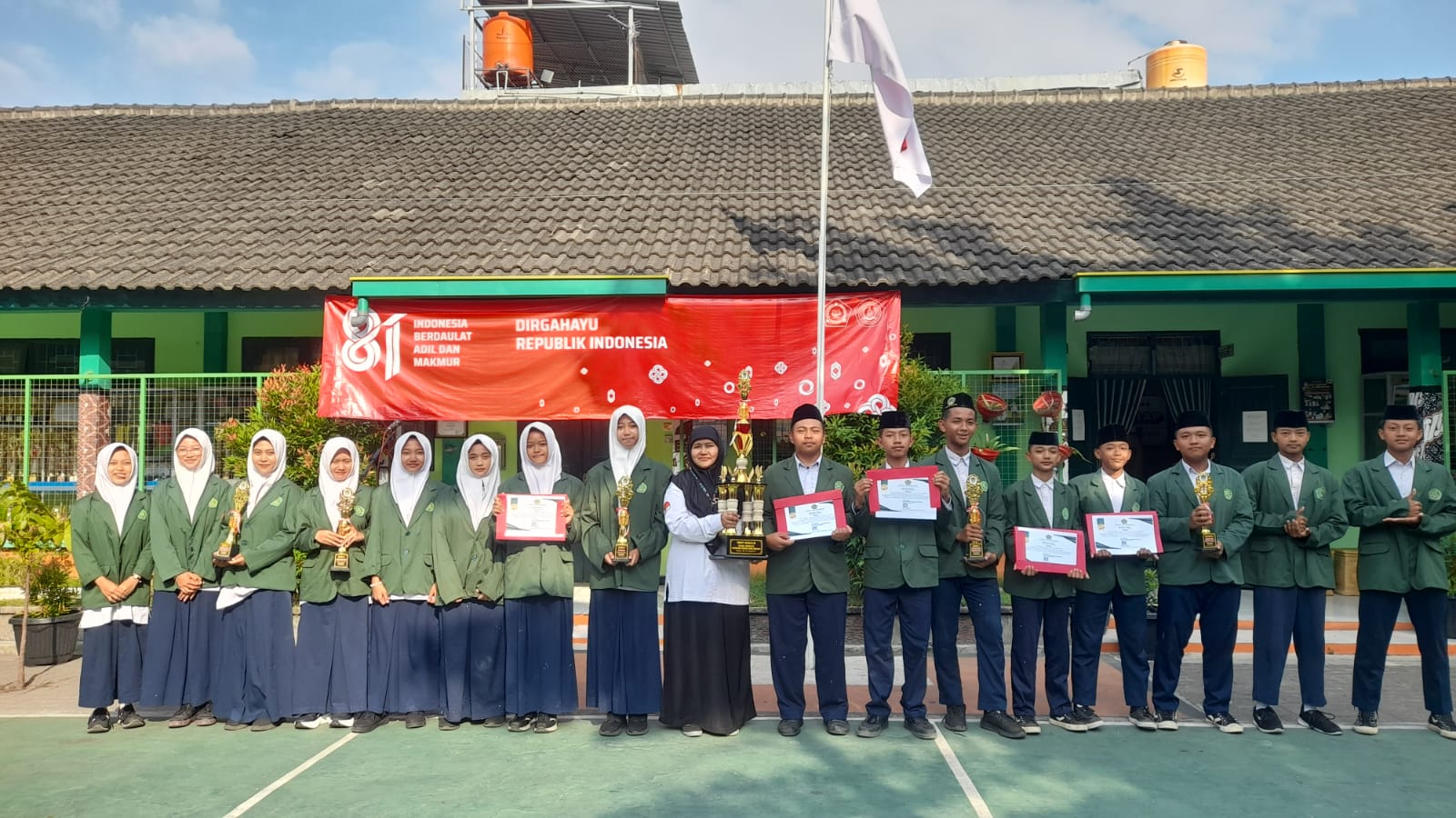 Gambar Berita